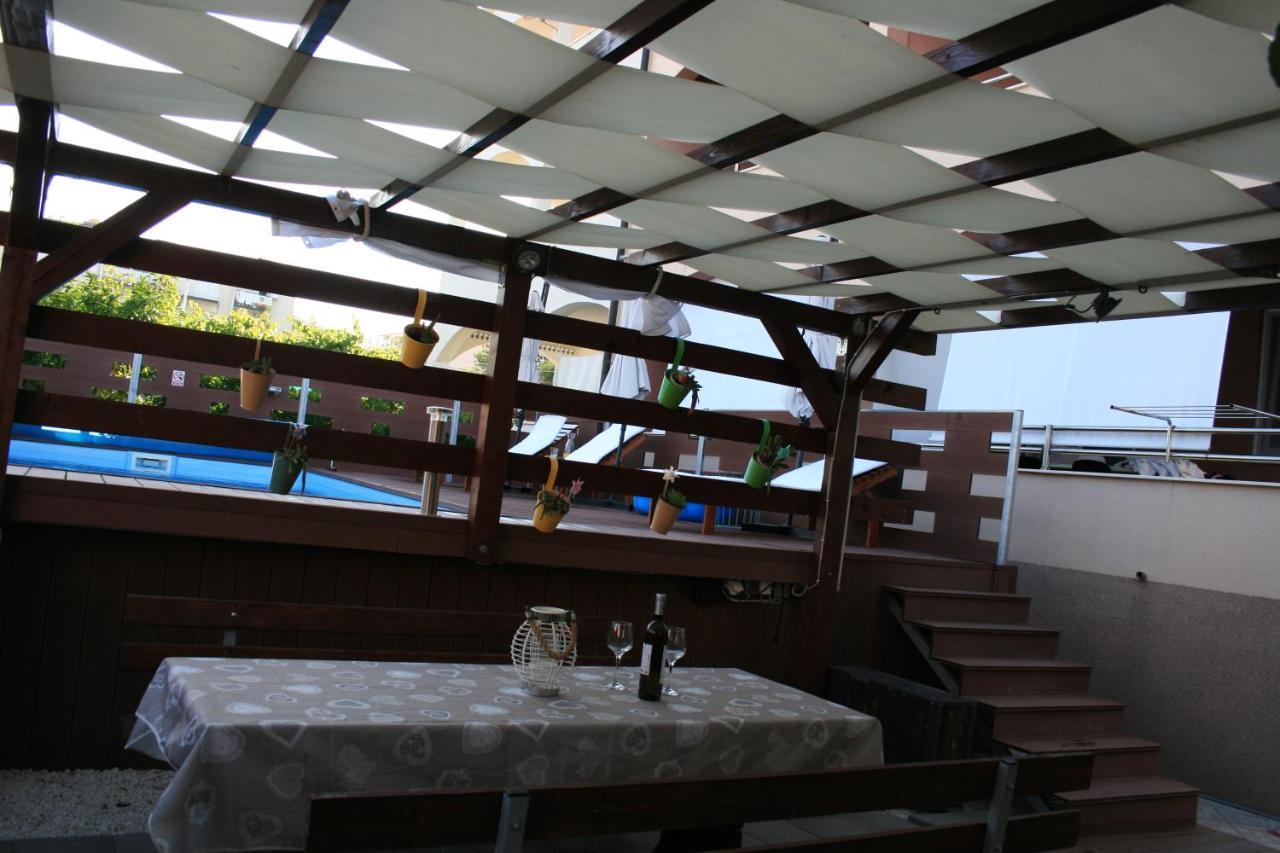 Apartmani Mia Trogir Exterior photo