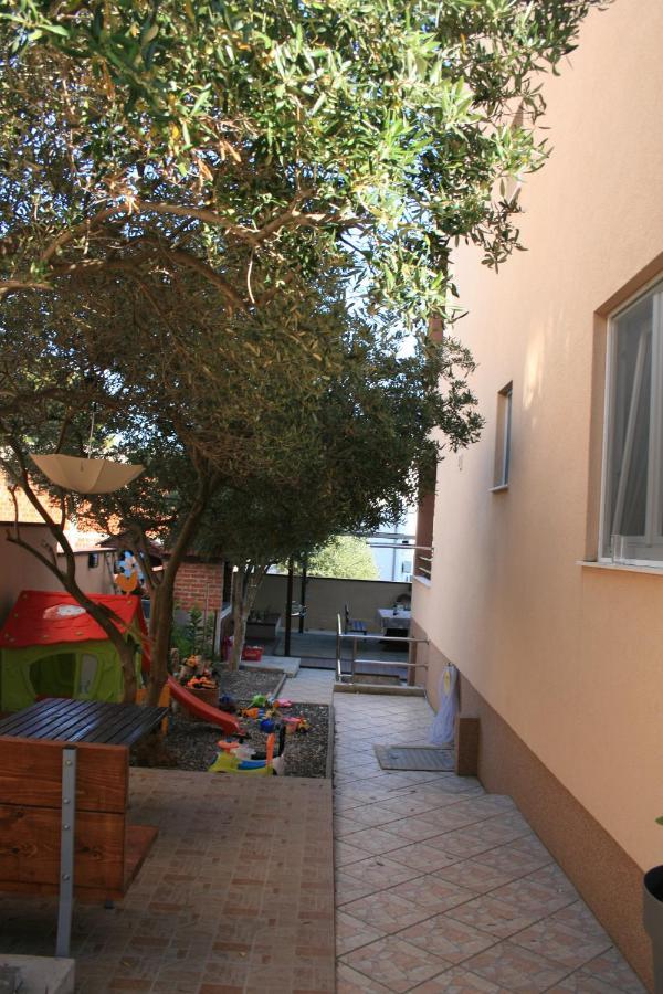 Apartmani Mia Trogir Exterior photo