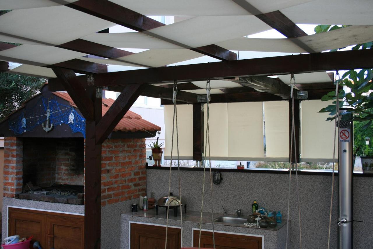Apartmani Mia Trogir Exterior photo