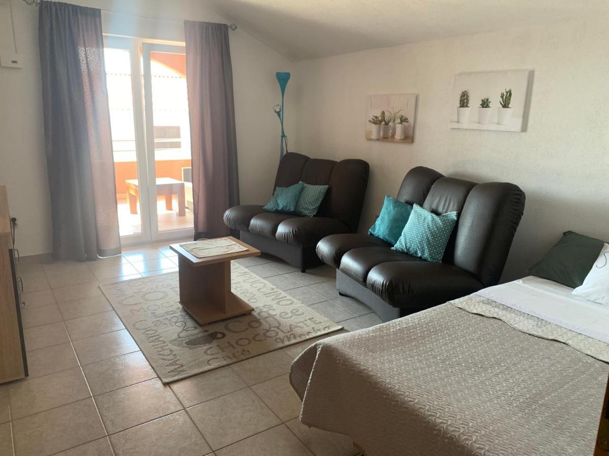 Apartmani Mia Trogir Exterior photo