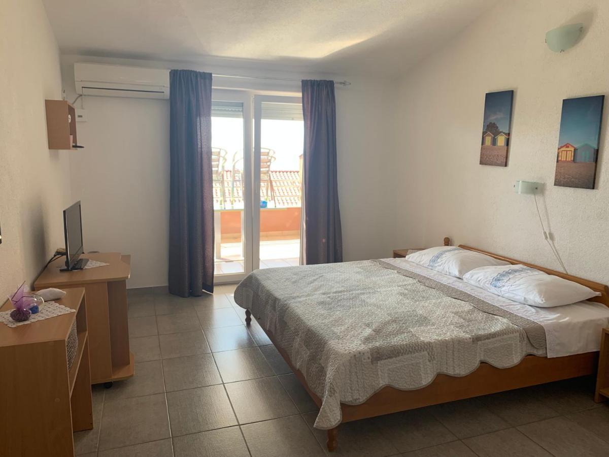 Apartmani Mia Trogir Exterior photo