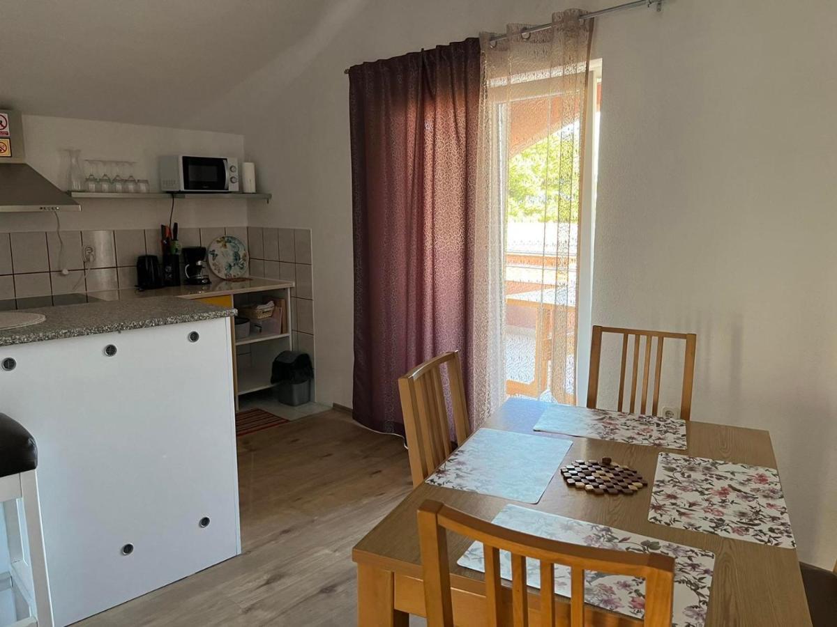 Apartmani Mia Trogir Exterior photo