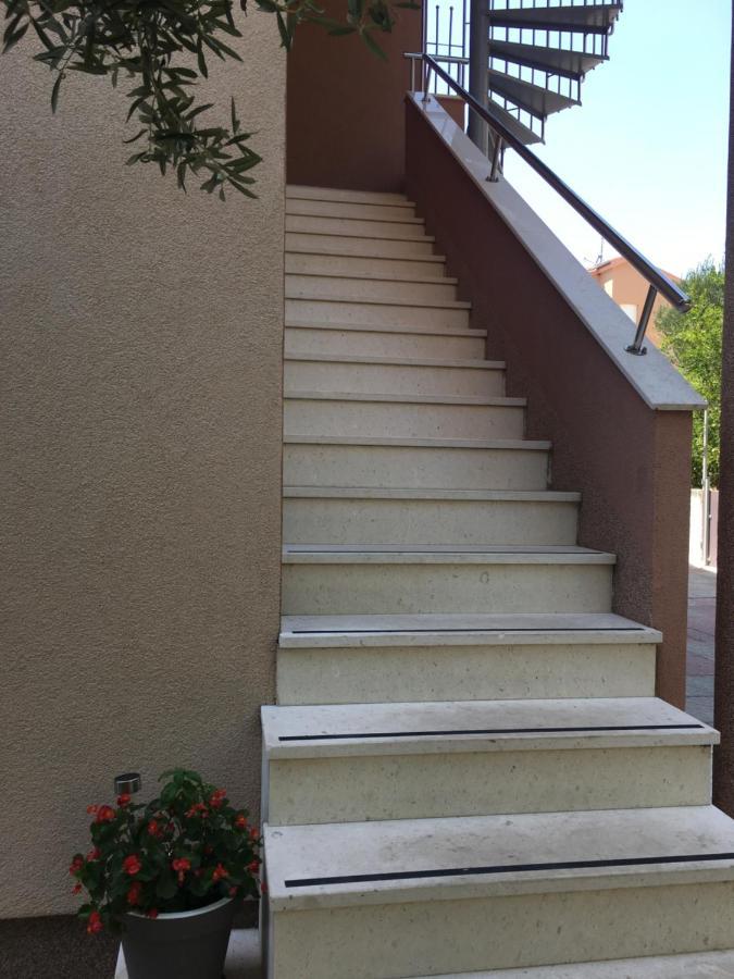 Apartmani Mia Trogir Exterior photo